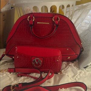MISHA COLLECTION Elegant Red Croc-Embossed Satchel